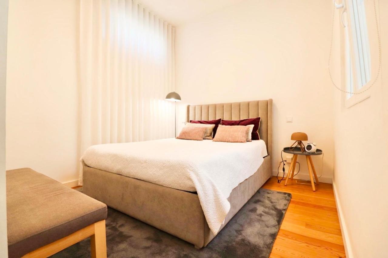 Biscainhos Flat By The Arch - Charming Apartments In The Historic Center Braga Esterno foto